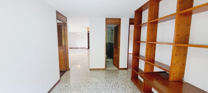 Apartamento en Ambos en Poblado
