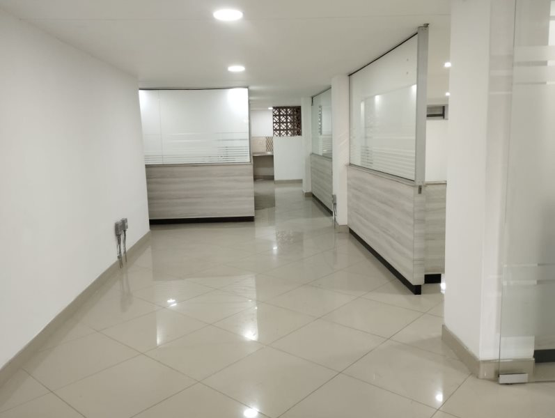 Oficina en Arriendo en Suramericana