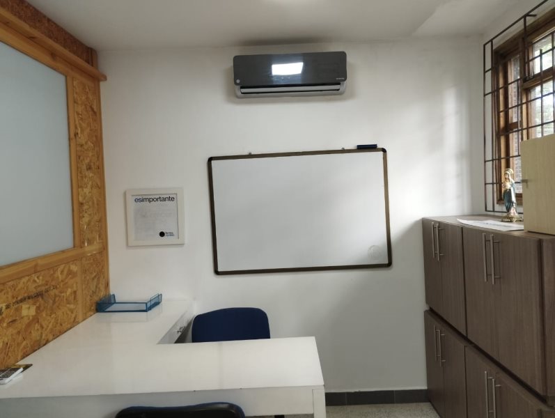 Oficina en Arriendo en Suramericana