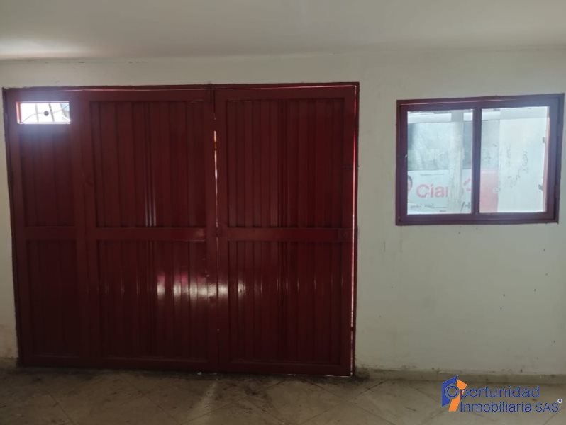 Local en Arriendo en Colores