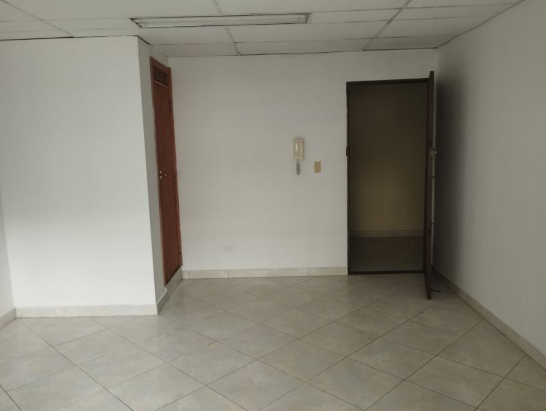 Oficina en Arriendo en Suramericana
