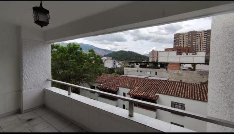 Apartamento en Venta en Carlos E Restrepo